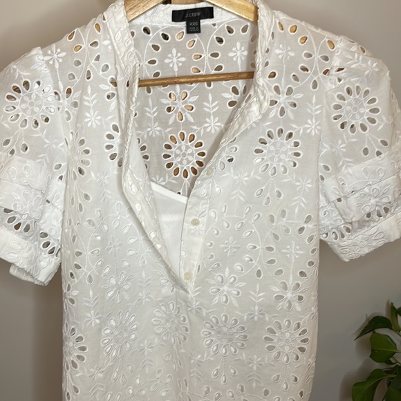 J Crew white eyelet blouse w/camisole. XXS. EUC. - Picture 4 of 5